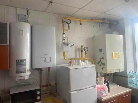 комерційна за адресою Якуба Коласа вул., 15