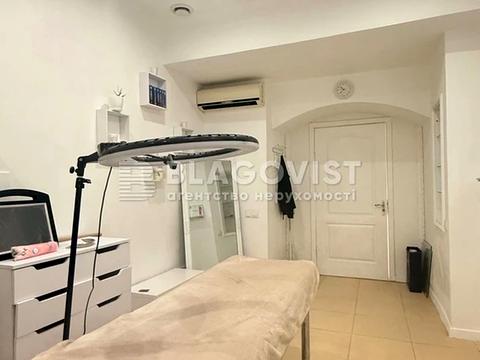 коммерческая по адресу Архитектора Городецкого ул., 11