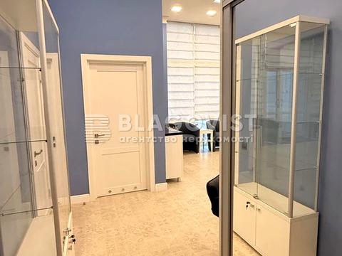 комерційна за адресою Юрія Шумського вул., 11-А