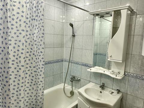 квартира за адресою Євгена Плужника вул., 3