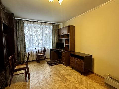 квартира за адресою Євгена Плужника вул., 3