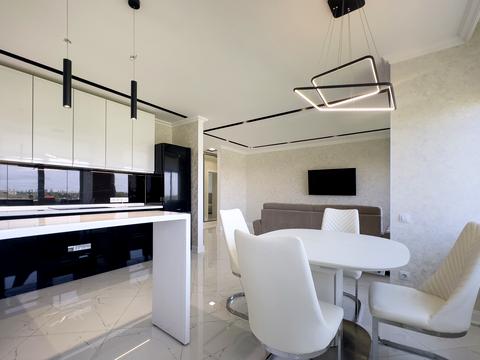 квартира за адресою Юнацька вул., 10