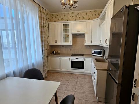 квартира за адресою Молдовська вул. (Молдавська), 2