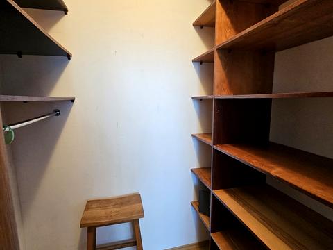 квартира за адресою Молдовська вул. (Молдавська), 2