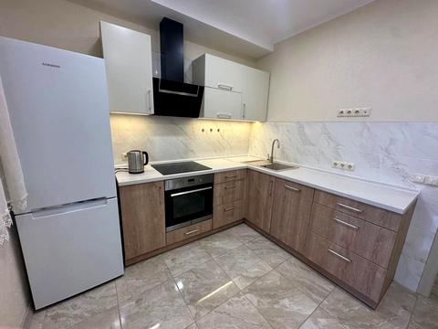 квартира за адресою Ревуцького вул., 40-Б