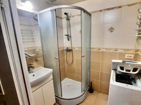 квартира за адресою Академіка Корольова вул., 86