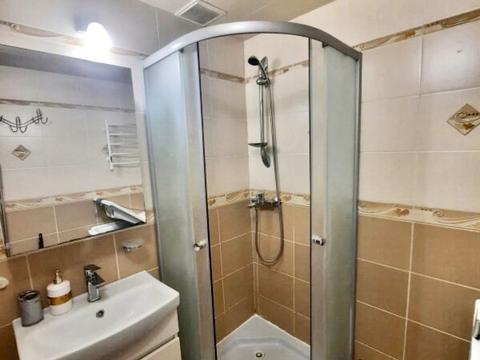 квартира за адресою Академіка Корольова вул., 86