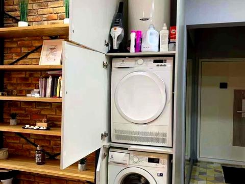 квартира за адресою Михайла Максимовича вул. (Онуфрія Трутенка), 28-Д