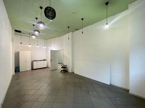 комерційна за адресою Київ, Раїси Окіпної вул., 8