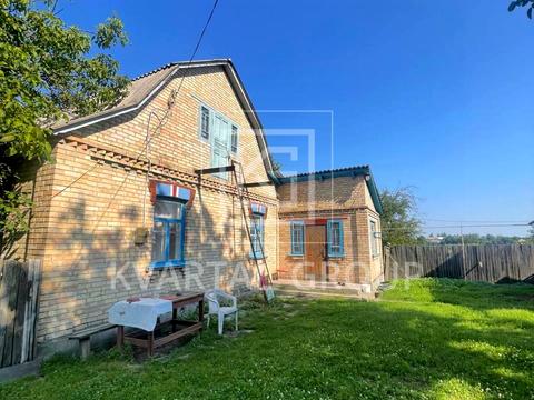 будинок за адресою Центральна, 2