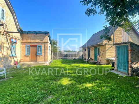 будинок за адресою Центральна, 2