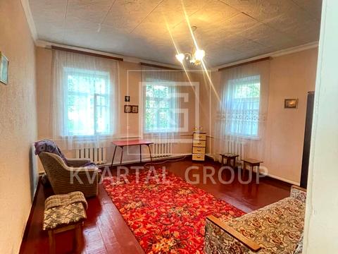 будинок за адресою Центральна, 2