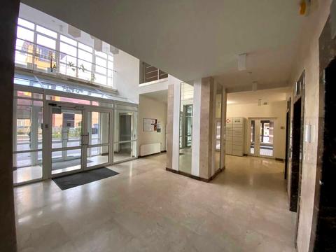 комерційна за адресою Митрополита Василя Липківського вул. (Урицького), 33-А