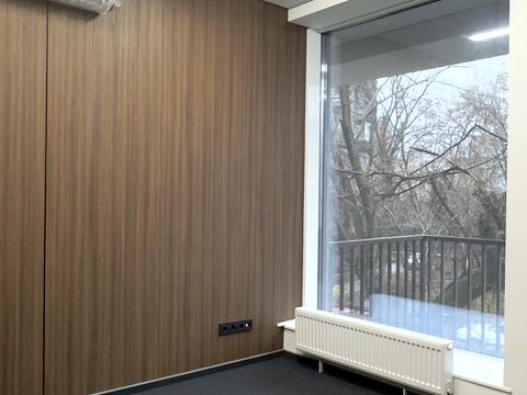 комерційна за адресою Золотоустівська вул., 25