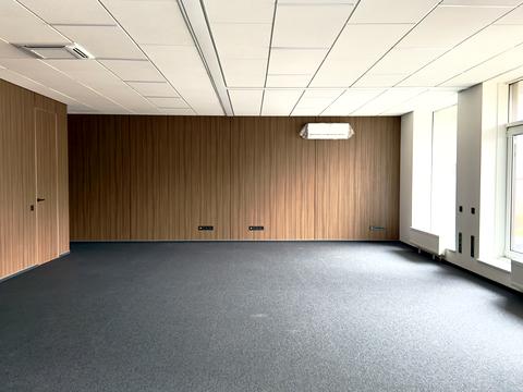 комерційна за адресою Золотоустівська вул., 25