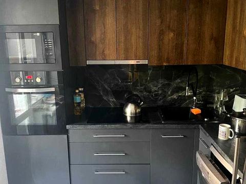 квартира за адресою Феодосійська вул., 8