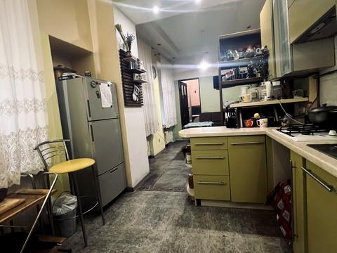 квартира за адресою Утьосова вул., 10