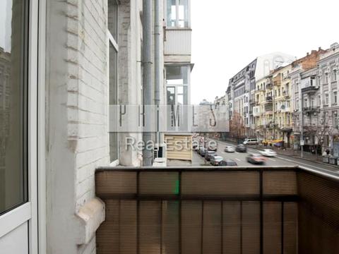 комерційна за адресою Київ, Саксаганського вул., 33