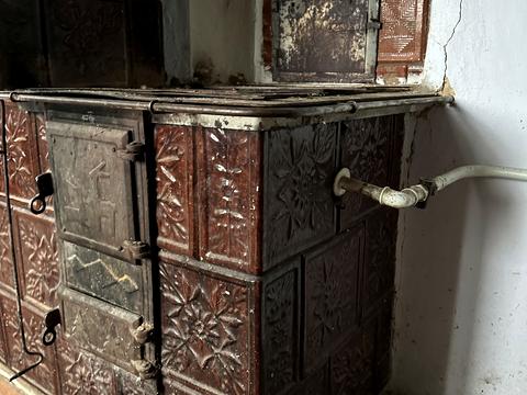 дом по адресу Джерельна, 15