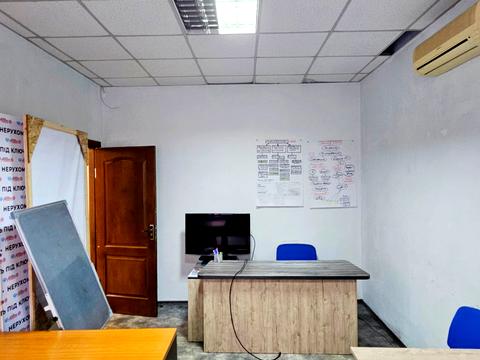 комерційна за адресою Любомирівська вул. (Сачка), 20