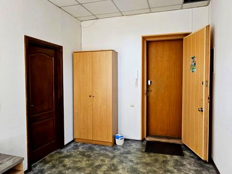 комерційна за адресою Любомирівська вул. (Сачка), 20