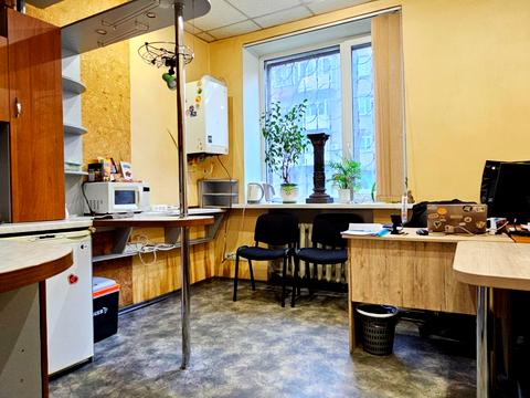 комерційна за адресою Любомирівська вул. (Сачка), 20