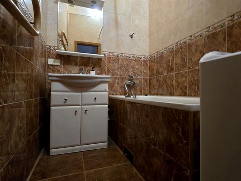 квартира за адресою Богдана Хмельницького вул., 10