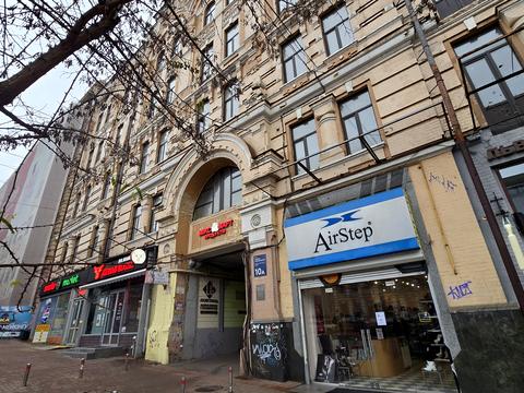 квартира за адресою Богдана Хмельницького вул., 10