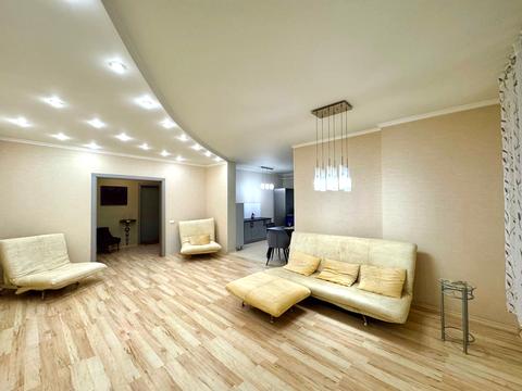 квартира за адресою Раїси Окіпної вул., 8