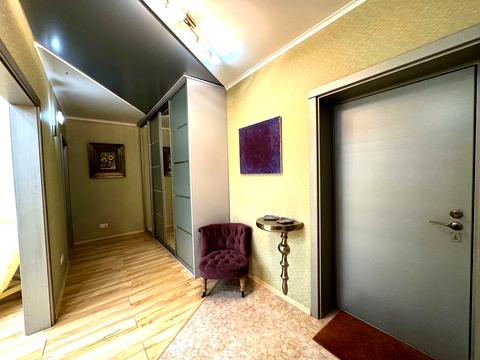 квартира за адресою Раїси Окіпної вул., 8