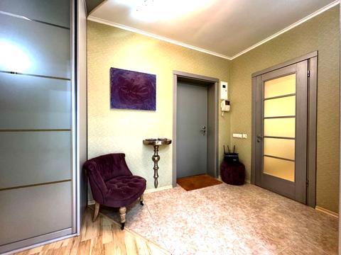 квартира за адресою Раїси Окіпної вул., 8