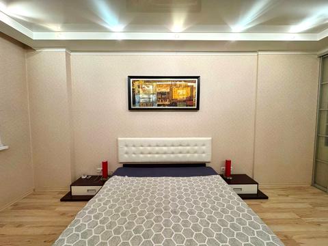 квартира за адресою Раїси Окіпної вул., 8