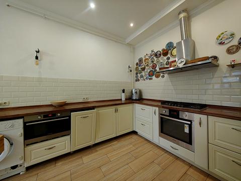 будинок за адресою Павла Глазового вул. (Олега Кошового), 13-Б