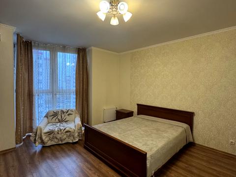 квартира за адресою Драгоманова вул., 2-Б