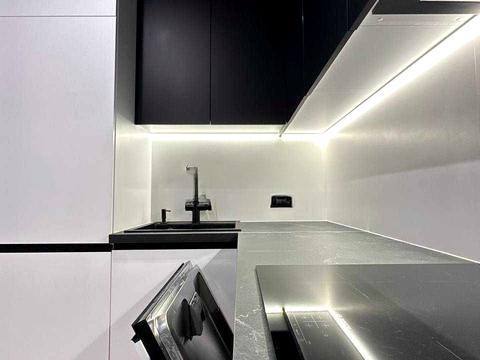 квартира за адресою Київ, Салютна вул., 2к8 Box