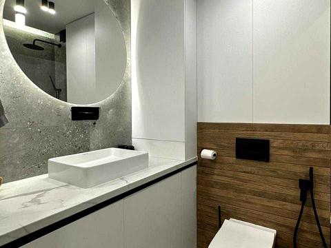 квартира за адресою Київ, Салютна вул., 2к8 Box