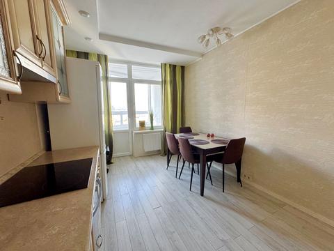 квартира за адресою Київ, Урлівська вул., 40