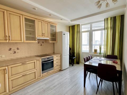 квартира за адресою Київ, Урлівська вул., 40