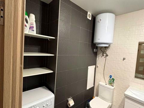 квартира за адресою Героїв полку "Азов" вул. (Маршала Малиновського), 8