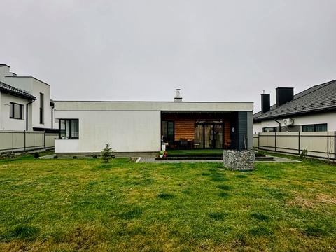 дом по адресу Александра Довженко ул., 42