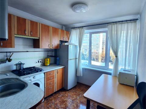 квартира за адресою Михайла Омеляновича-Павленка вул. (Суворова), 18/20