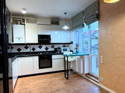 квартира за адресою Загородня, 2