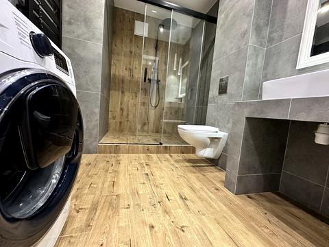 квартира по адресу Днепровская набережная ул., 18-А