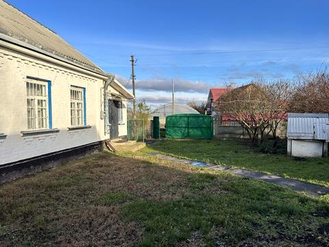 будинок за адресою Центрова