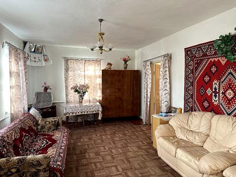 будинок за адресою Центрова