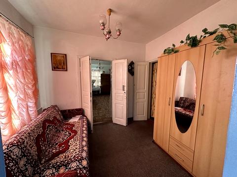 будинок за адресою Центрова