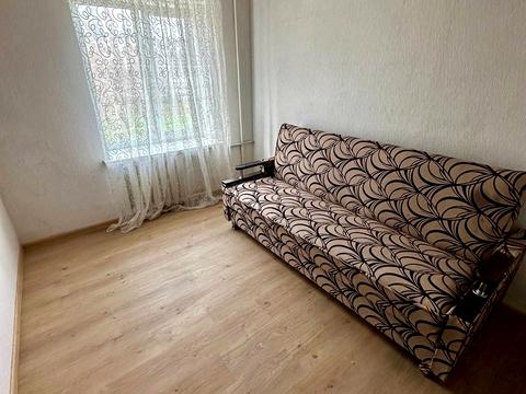 кімната за адресою Олега Антонова вул. (Карла Маркса), 2