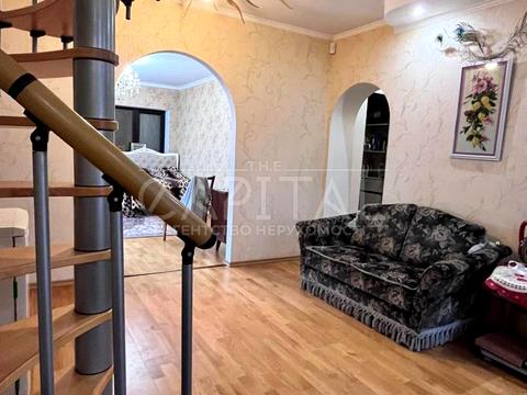 дом по адресу Святотроїтська, 19