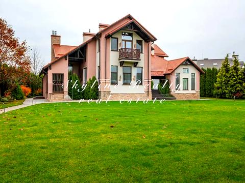 дом по адресу Плютовская ул.