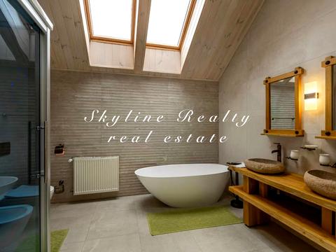 дом по адресу Плютовская ул.